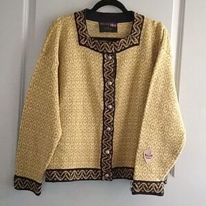 Wind Fjord classic sweater sz L